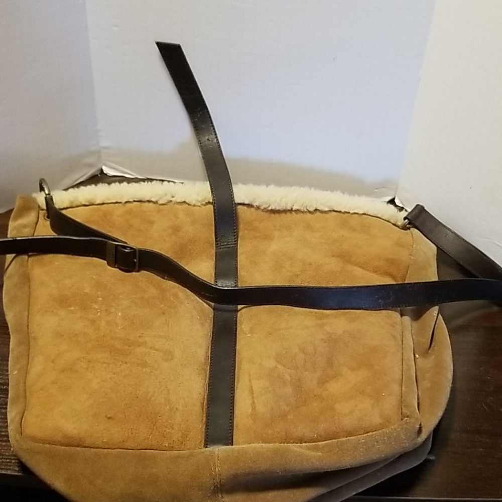 UGG Sheepskin Hobo Vintage Purse - Picture 3 of 5